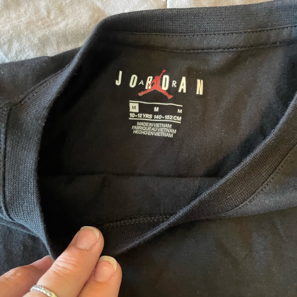 NWT Boy’s Air Jordan by Nike Tee Size: M - Picture 3 of 4